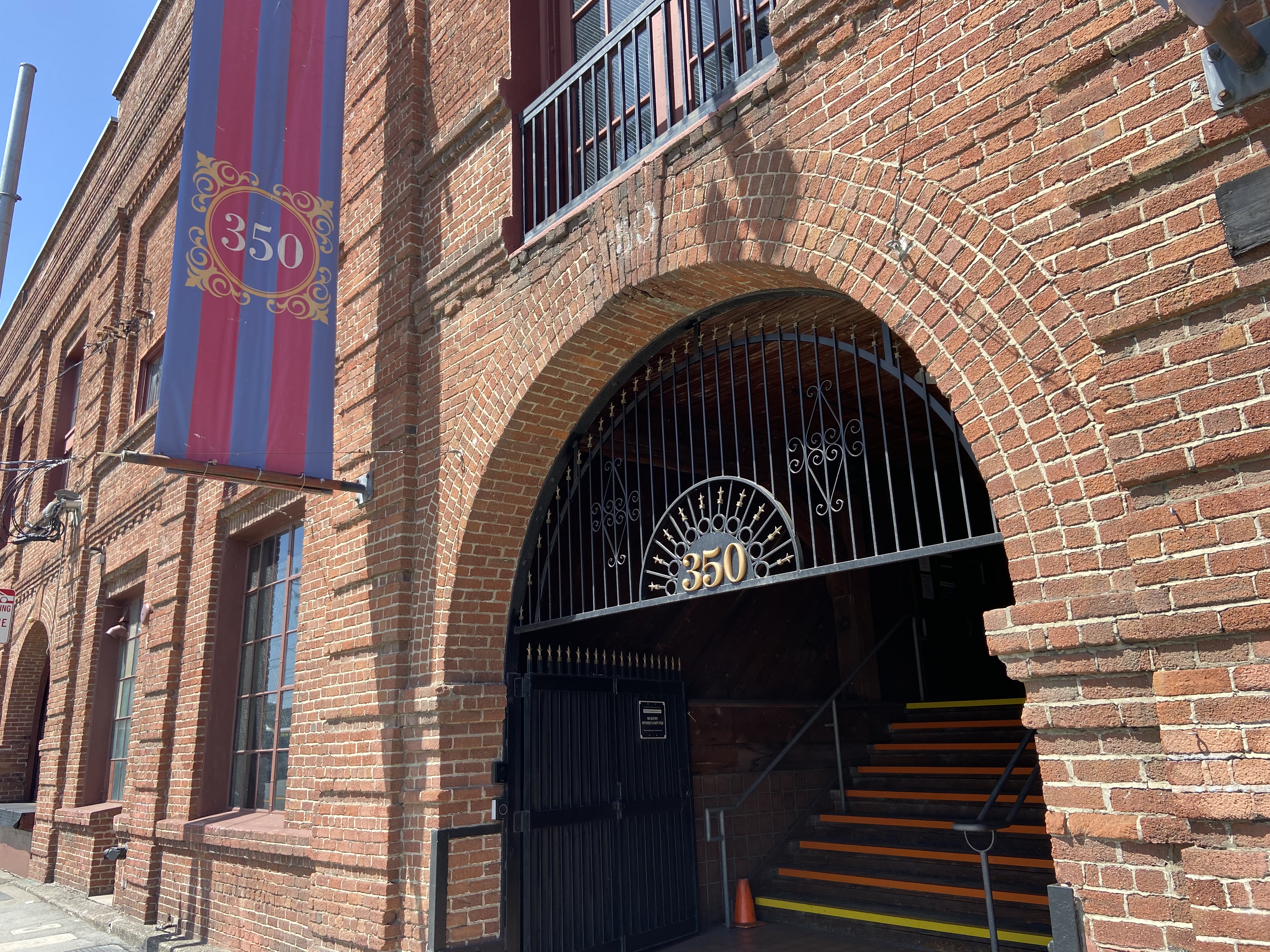 DPI entrance